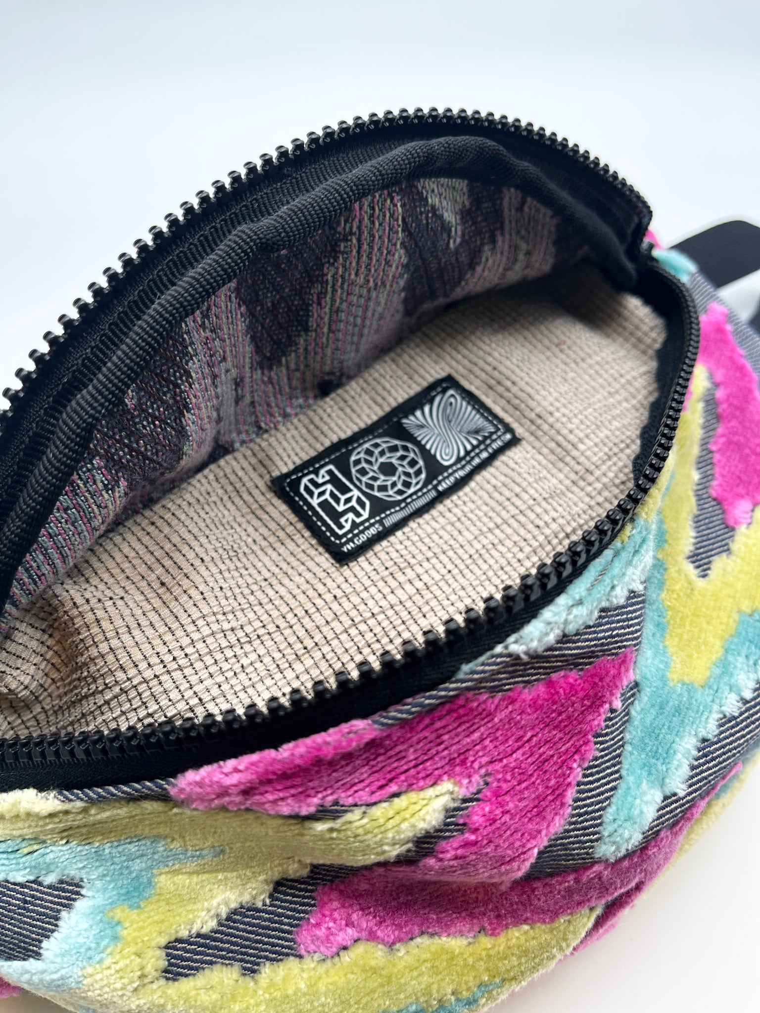 Bunt Fanny Pack