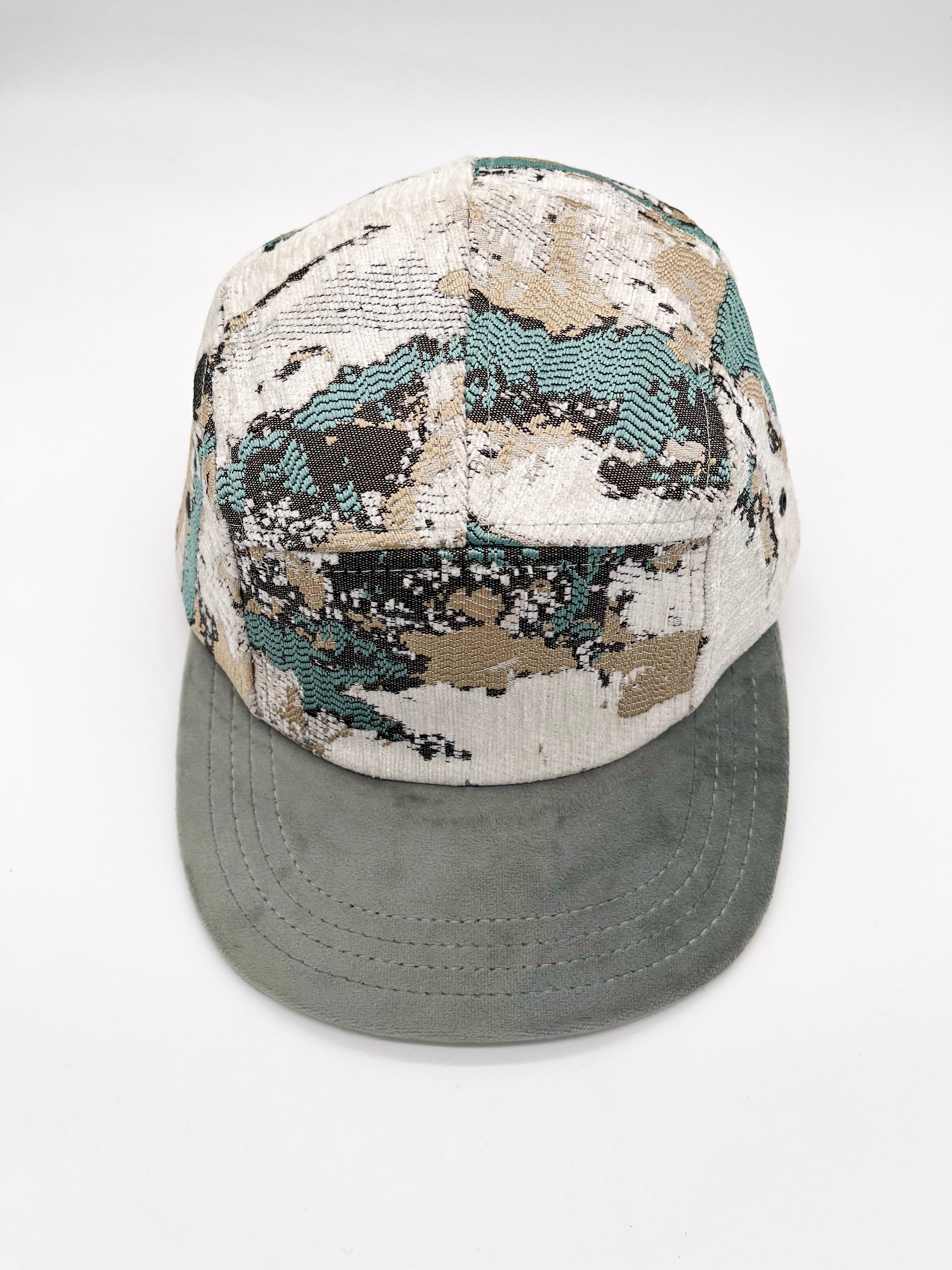 5 Panels Cap Frost