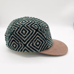 5 Panels Cap Labyrinth
