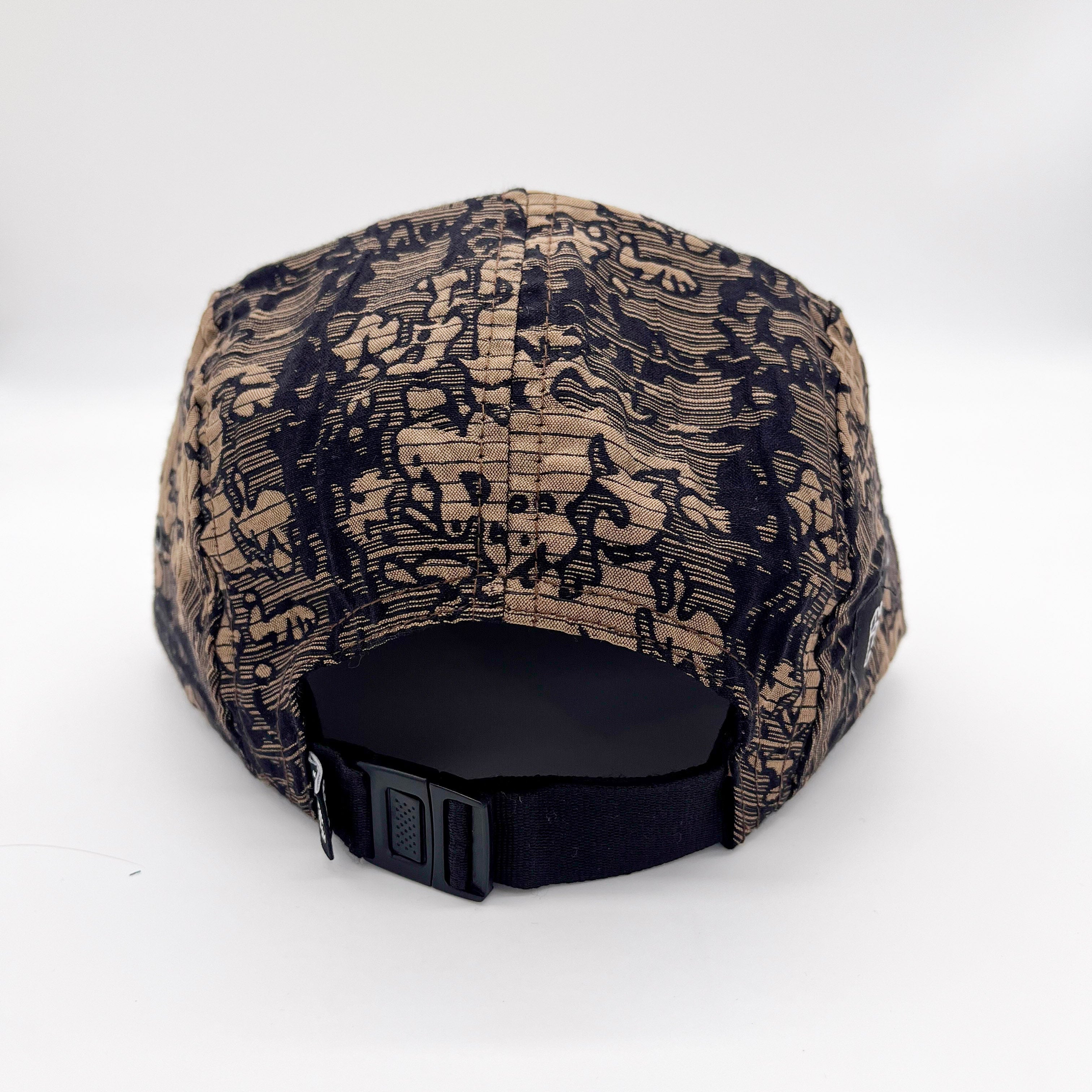 5 Panels Cap Pareidolia
