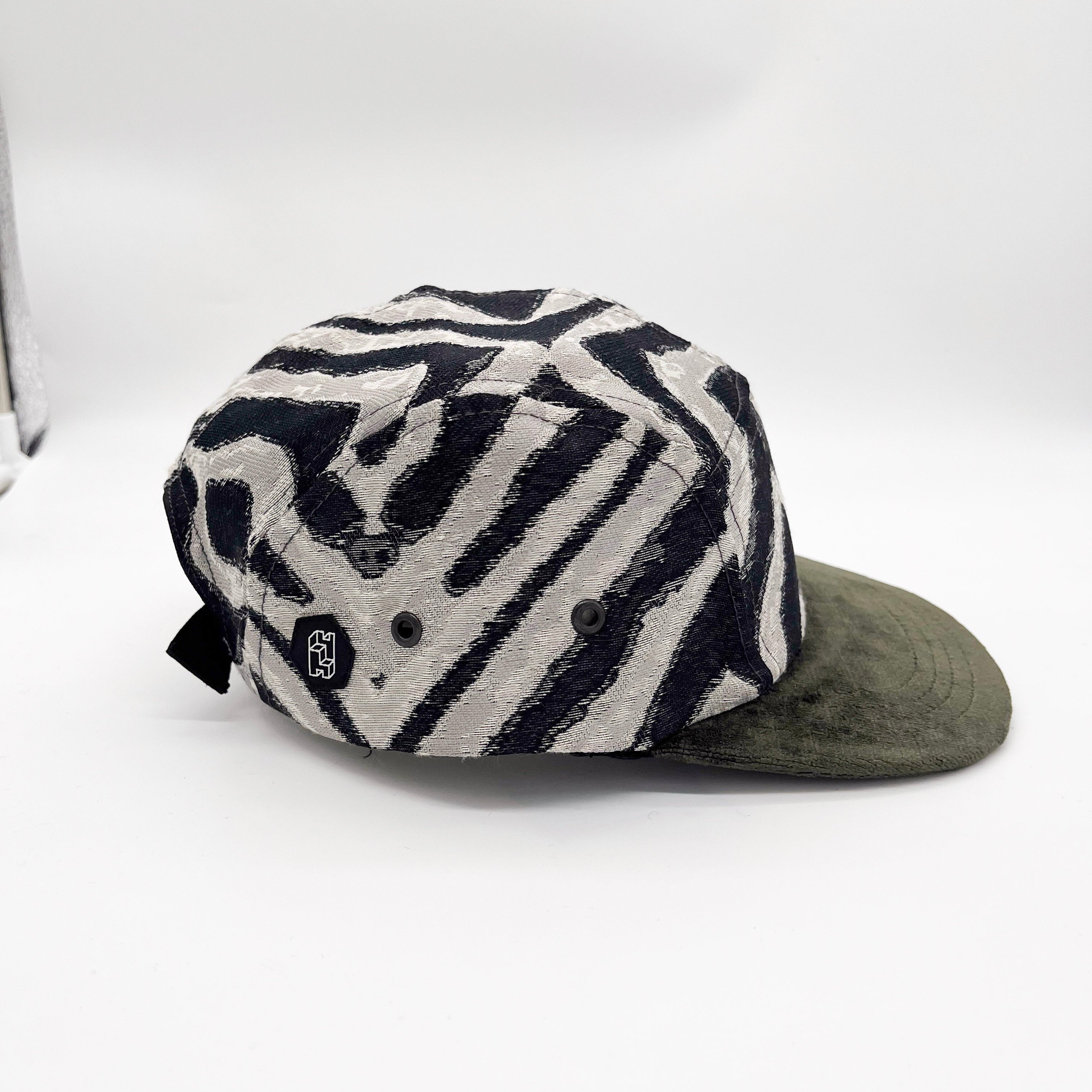 5 Panels Cap Savanna